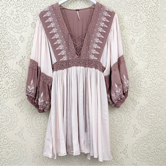 Free People Turn Heads Mauve Lace Boho Mini Dress - Picture 1 of 15